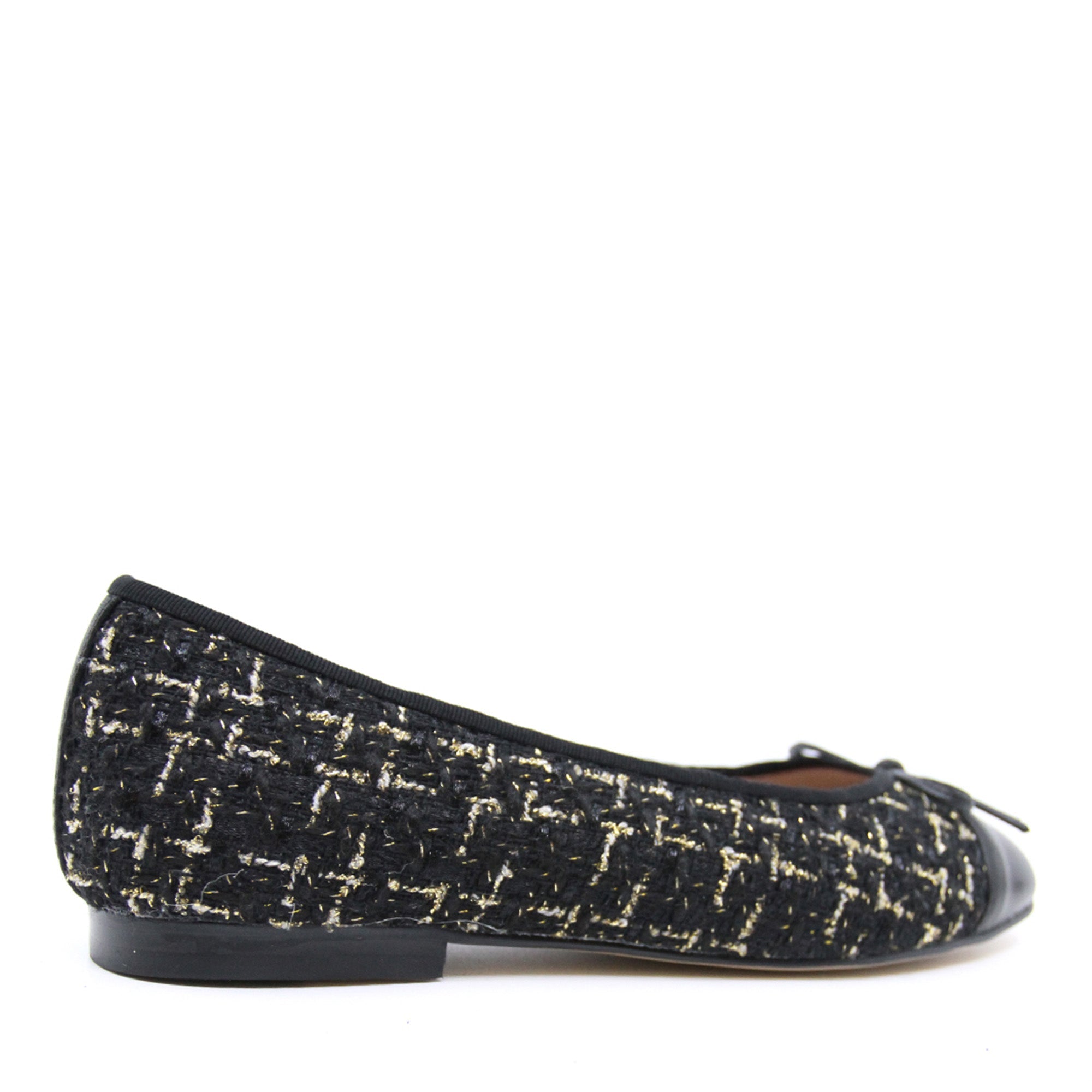 Flats lace Uggs