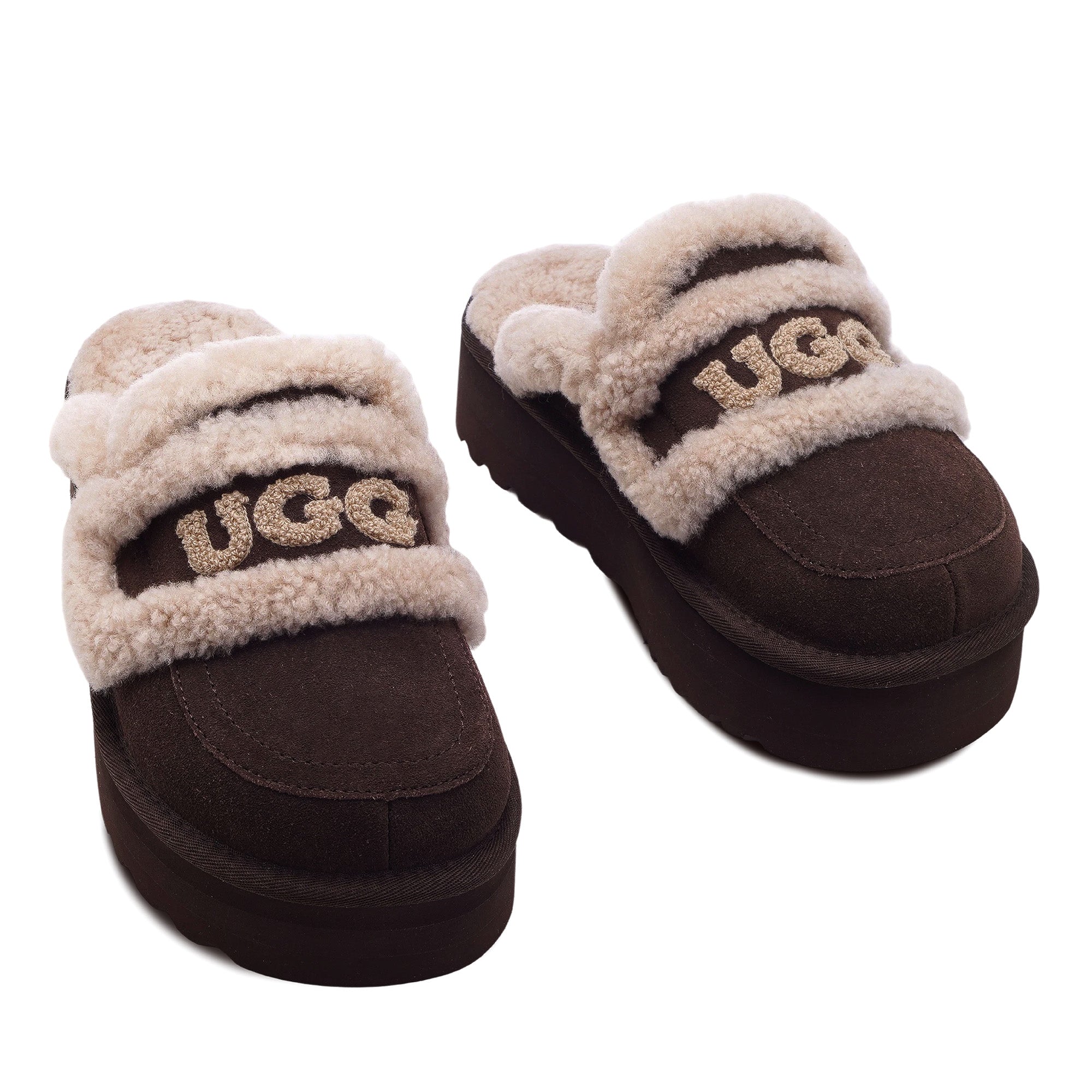 Logo Shearling Platform Uggs (DETACHABLE FEATURE)