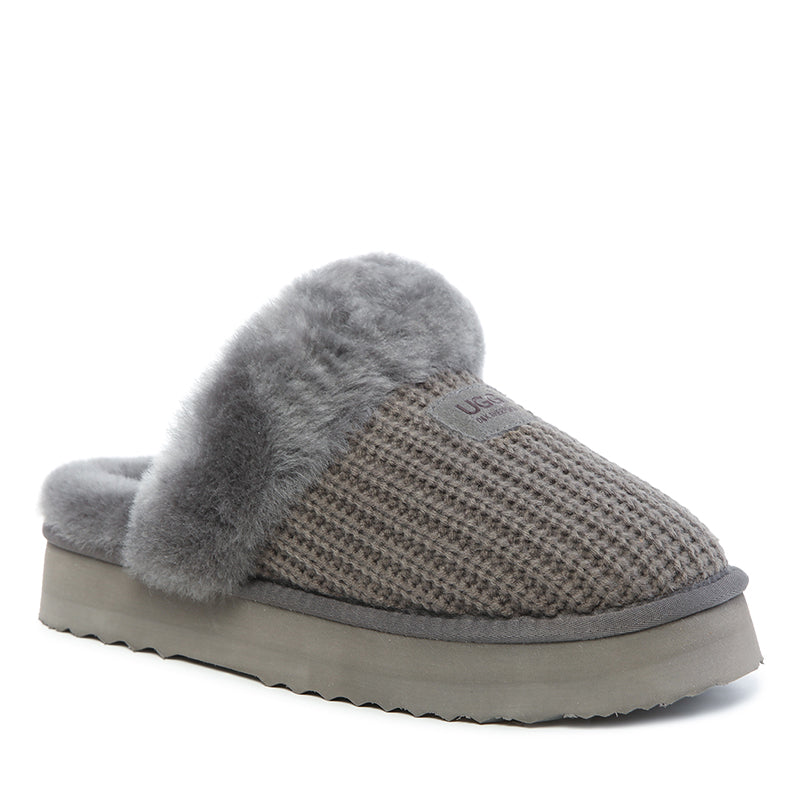 Chalky Scuff Uggs