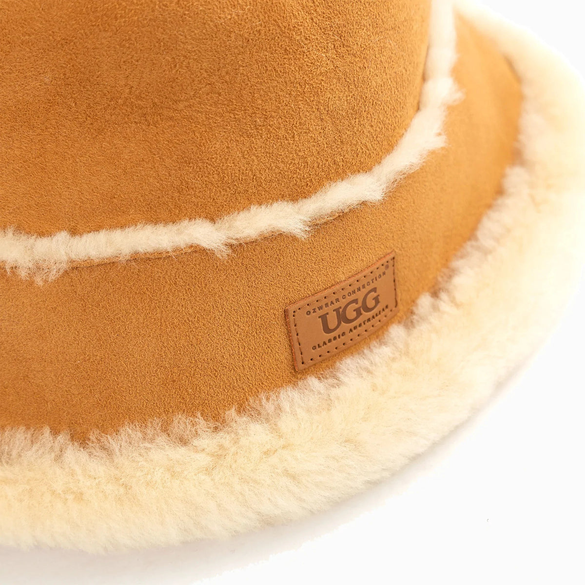 UGG AUSTRALIA Beige Shearling Sheepskin Bucket Hat Ugg 6 Piece Bucket Hat main image 3