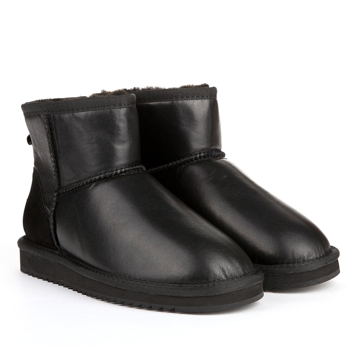 UGG Ultra Short Nappa