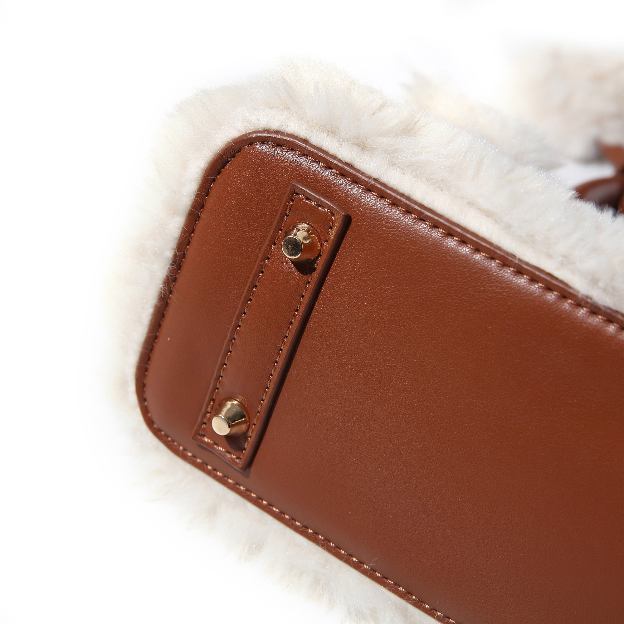 Ultimate Fluffy Bag Uggs
