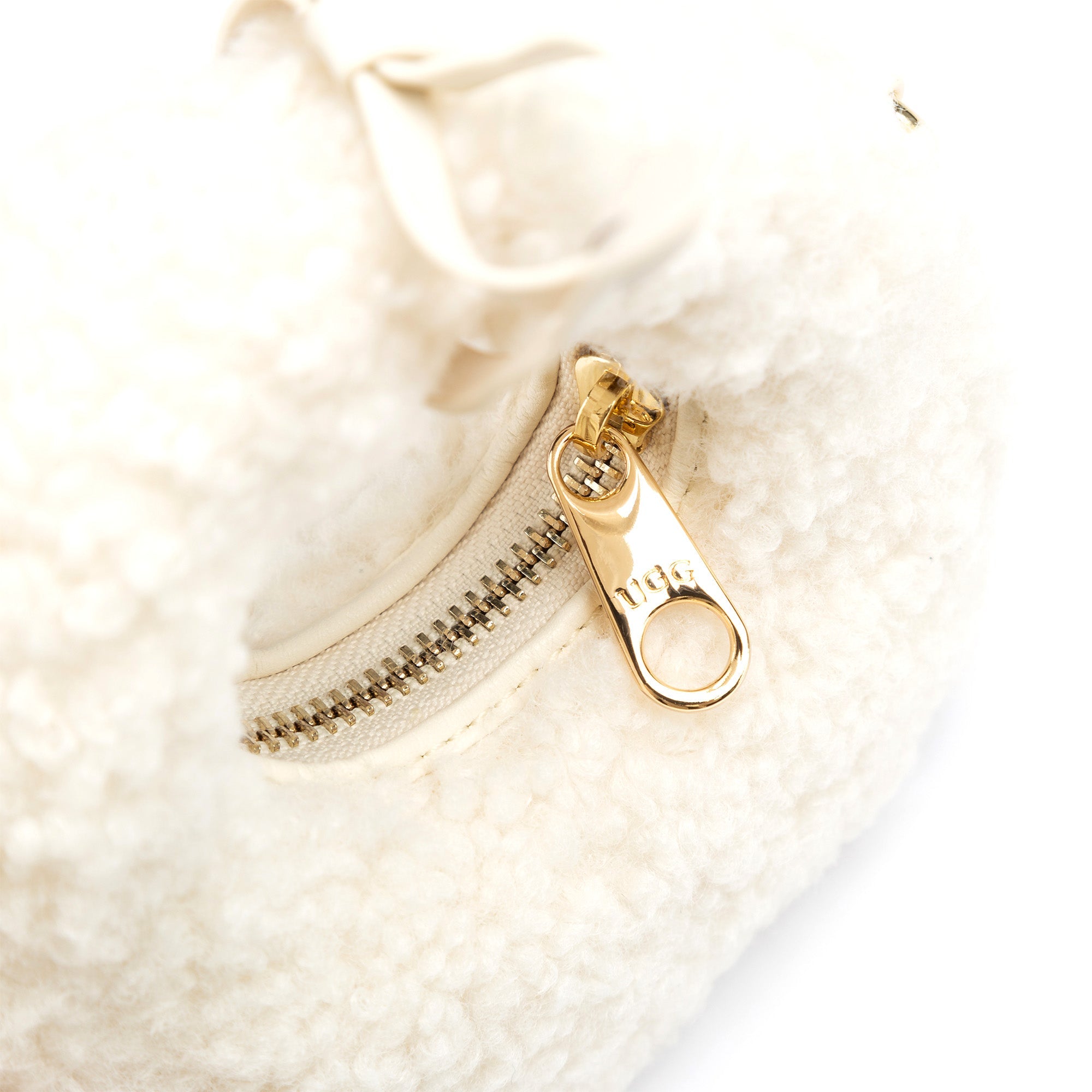 Pouch Pendant Uggs